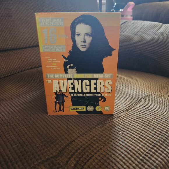 THE AVENGERS The Complete Emma Peel Mega-Set - Picture 2 of 4